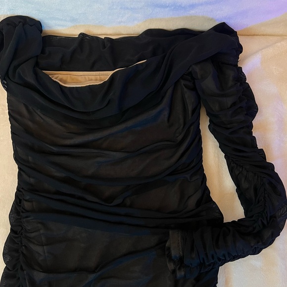 Black off shoulder mesh long sleeve maxi dress - Picture 4 of 4